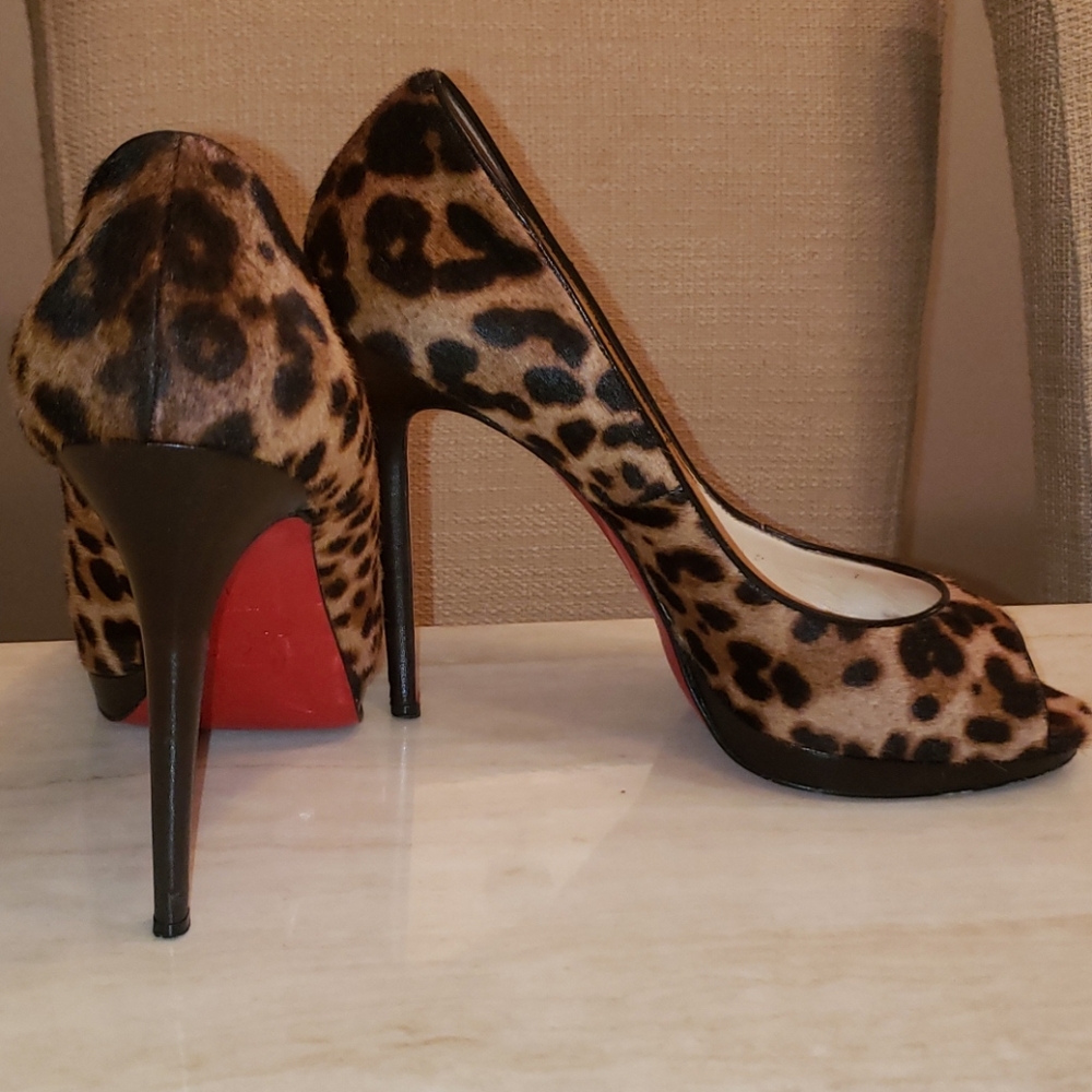 Christian louboutin very prive 41